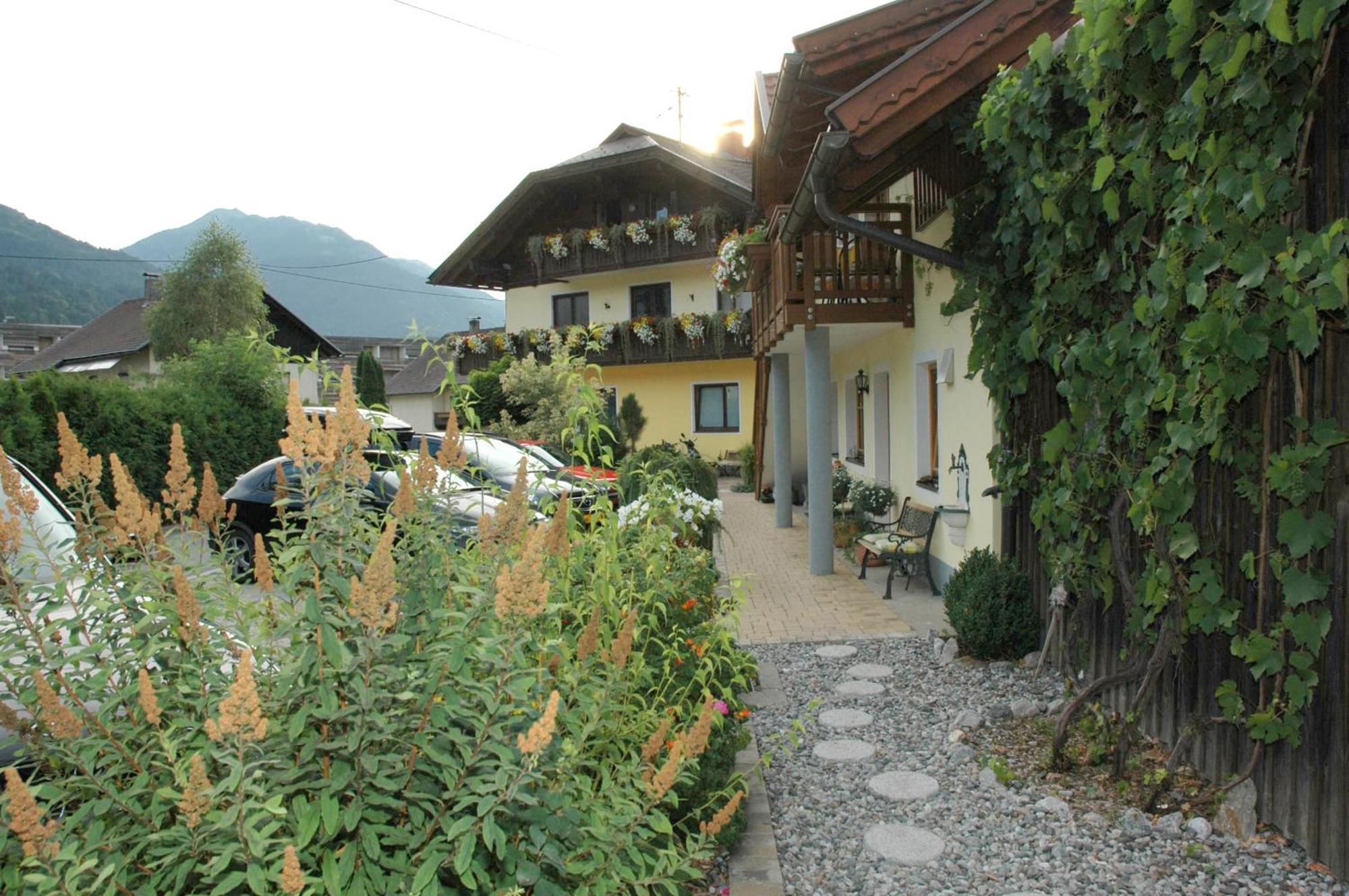 Gaestehaus Berger Tropolach Exterior photo